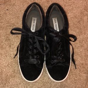 Steve Madden platform
